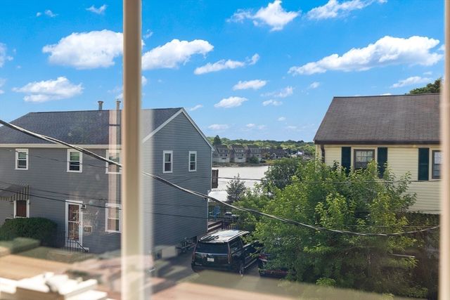 18 Hardy St, Danvers, MA 01923