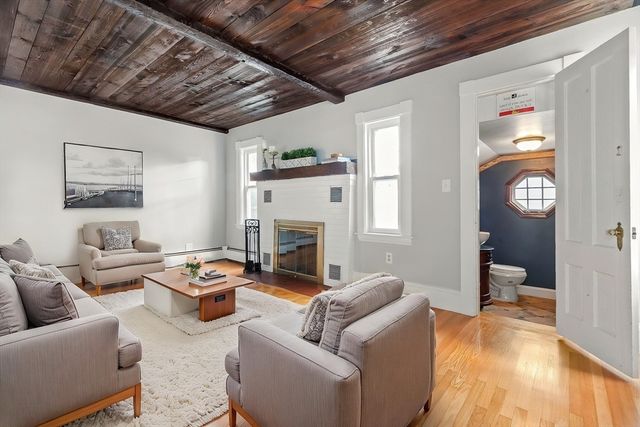 18 Hardy St, Danvers, MA 01923