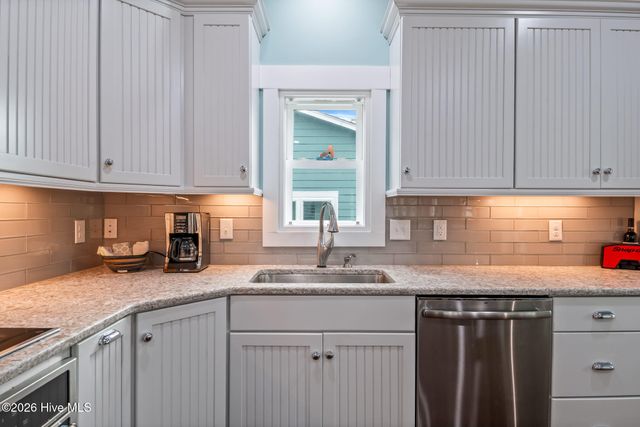 404 30th Street, Sunset Beach, NC 28468
