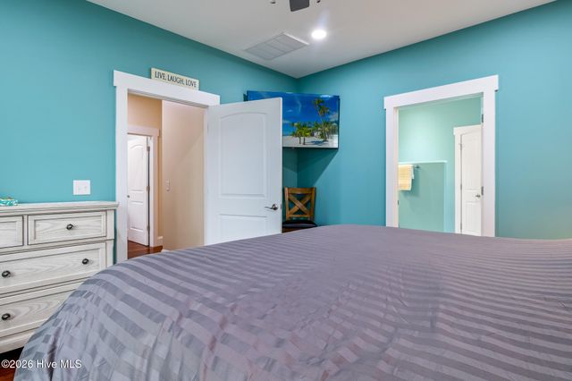 404 30th Street, Sunset Beach, NC 28468