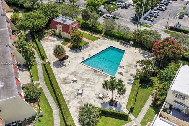 1655 NE 115th St 9B, Miami, FL 33181