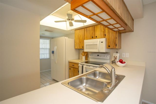 9860 62ND TERRACE N 1014, St Petersburg, FL 33708