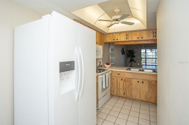 9860 62ND TERRACE N 1014, St Petersburg, FL 33708