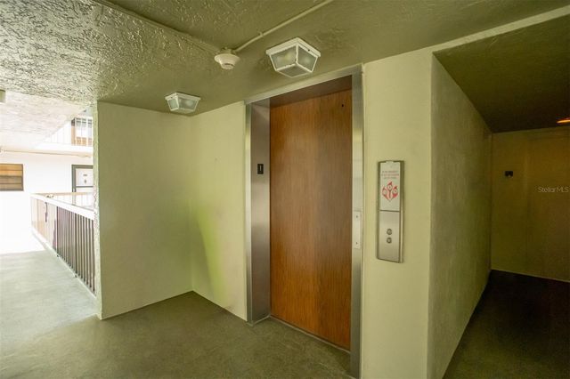 9860 62ND TERRACE N 1014, St Petersburg, FL 33708