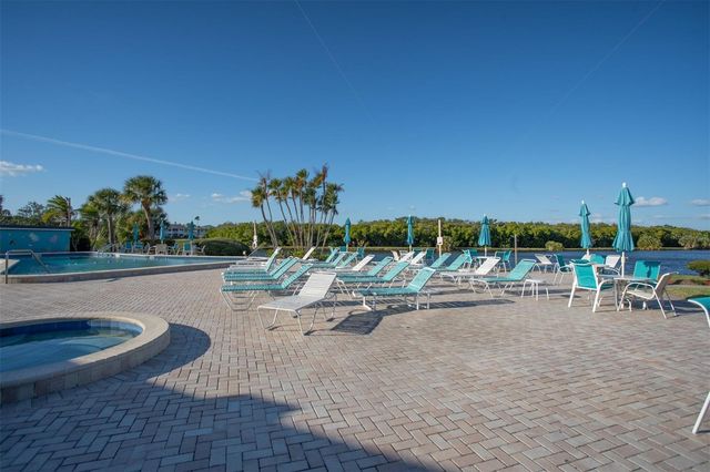 9860 62ND TERRACE N 1014, St Petersburg, FL 33708