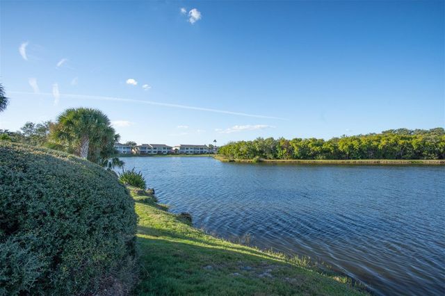 9860 62ND TERRACE N 1014, St Petersburg, FL 33708