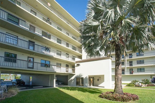 9860 62ND TERRACE N 1014, St Petersburg, FL 33708