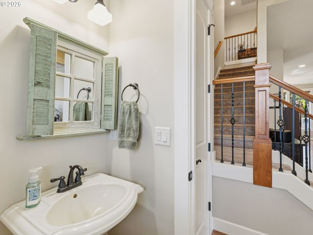 3305 Nw 104TH Cir, Vancouver, WA 98685