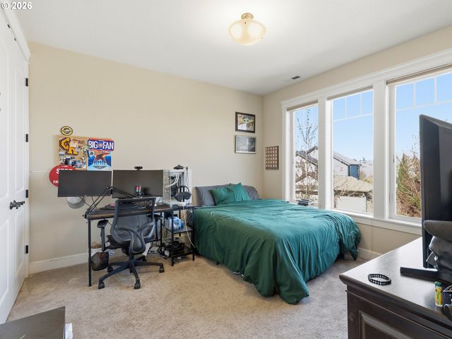 3305 Nw 104TH Cir, Vancouver, WA 98685
