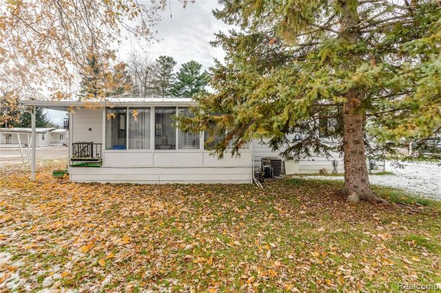 3333 Ravenswood, Marysville, MI 48040