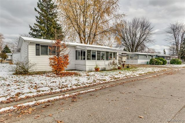 3333 Ravenswood, Marysville, MI 48040