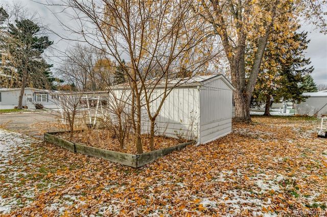 3333 Ravenswood, Marysville, MI 48040