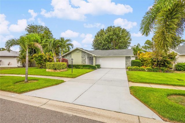6543 WATERFORD CIRCLE, Sarasota, FL 34238