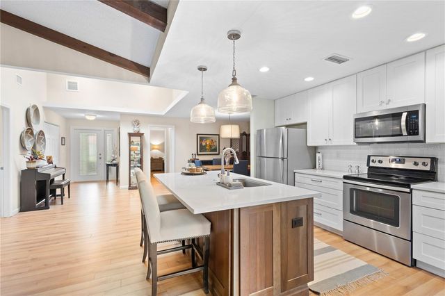 6543 WATERFORD CIRCLE, Sarasota, FL 34238