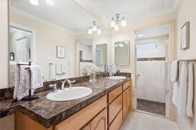 6543 WATERFORD CIRCLE, Sarasota, FL 34238
