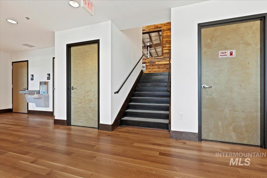 335 S Locust Grove Rd, Meridian, ID 83642 photo 14