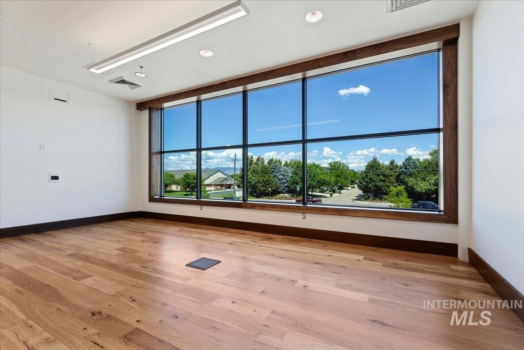 335 S Locust Grove Rd, Meridian, ID 83642 photo 17