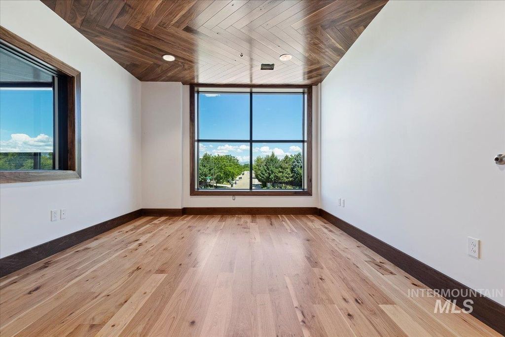 335 S Locust Grove Rd, Meridian, ID 83642 photo 18