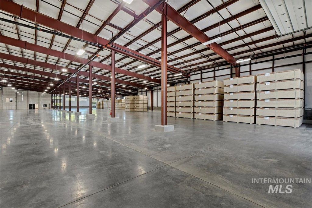 335 S Locust Grove Rd, Meridian, ID 83642 photo 28