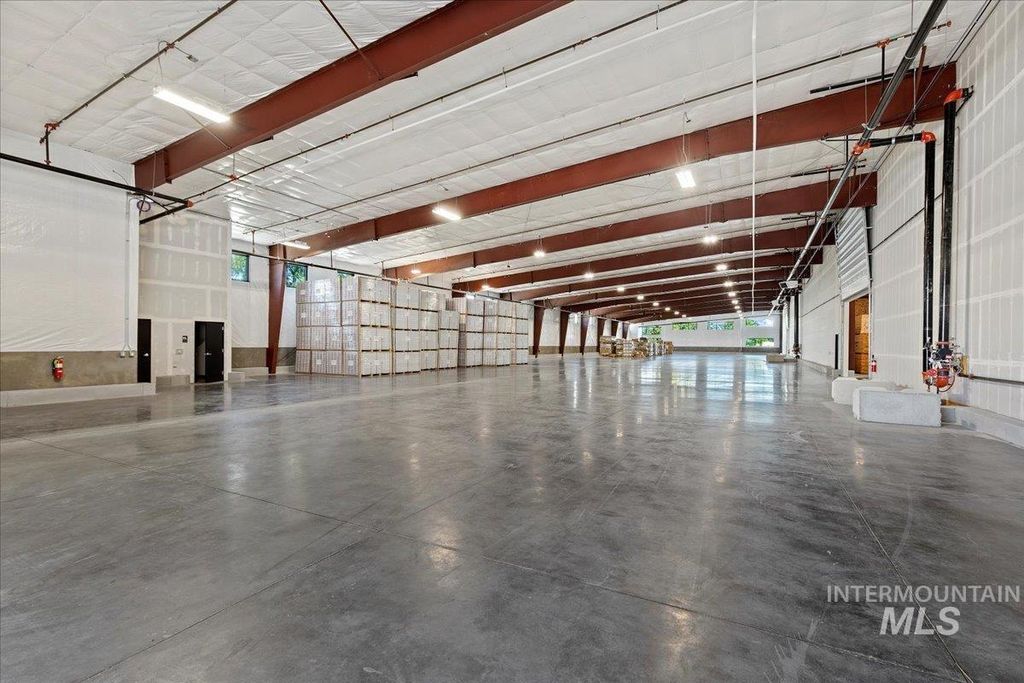 335 S Locust Grove Rd, Meridian, ID 83642 photo 30