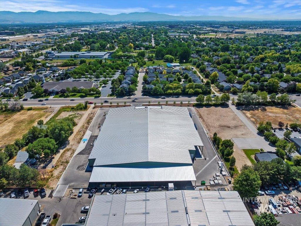 335 S Locust Grove Rd, Meridian, ID 83642 photo 7