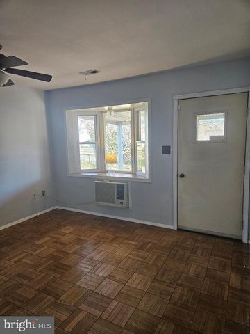 905 LINDSAY RD, Oxon Hill, MD 20745