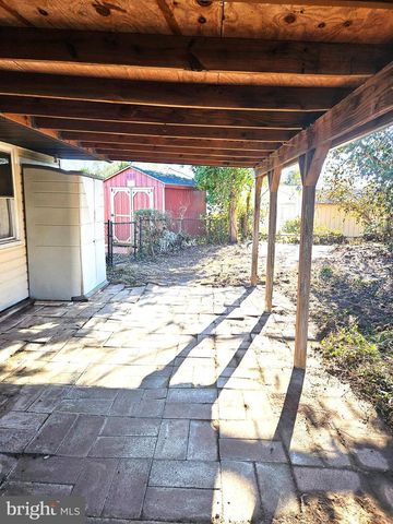 905 LINDSAY RD, Oxon Hill, MD 20745