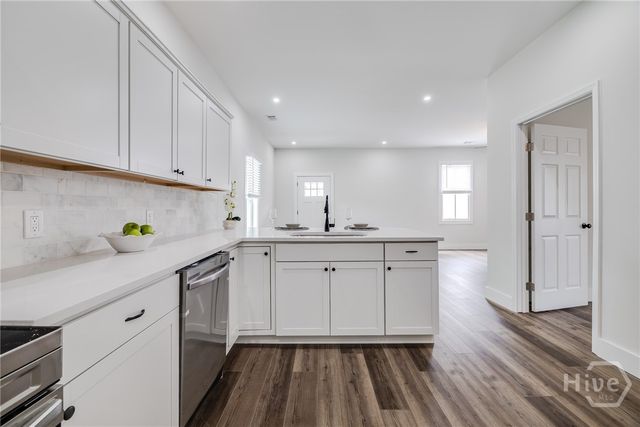 2121 Harden Street, Savannah, GA 31415