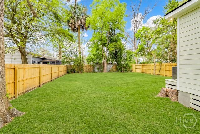 2121 Harden Street, Savannah, GA 31415