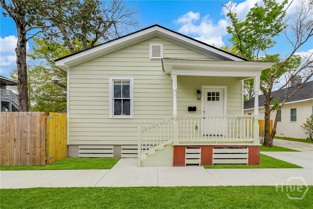 2121 Harden Street, Savannah, GA 31415