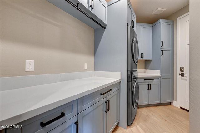 8180 E SHEA Boulevard 1025, Scottsdale, AZ 85260