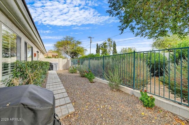 8180 E SHEA Boulevard 1025, Scottsdale, AZ 85260