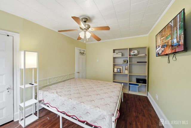 26 Harvey Street, New Brunswick, NJ 08901