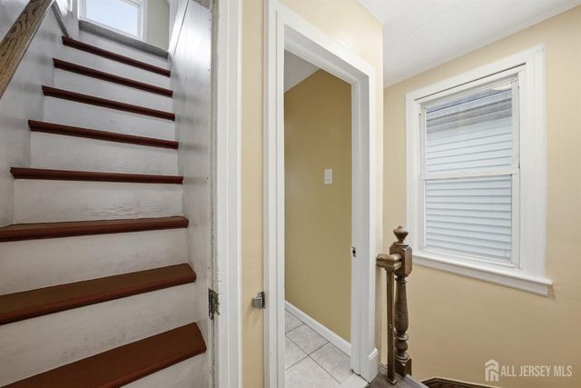 26 Harvey Street, New Brunswick, NJ 08901