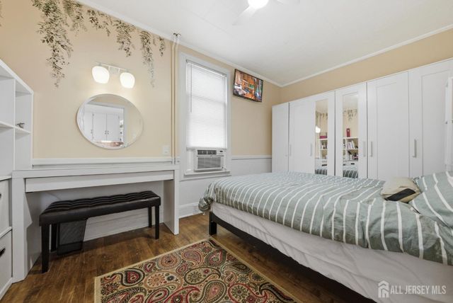 26 Harvey Street, New Brunswick, NJ 08901