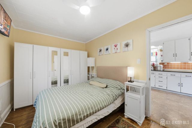 26 Harvey Street, New Brunswick, NJ 08901