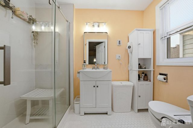 26 Harvey Street, New Brunswick, NJ 08901