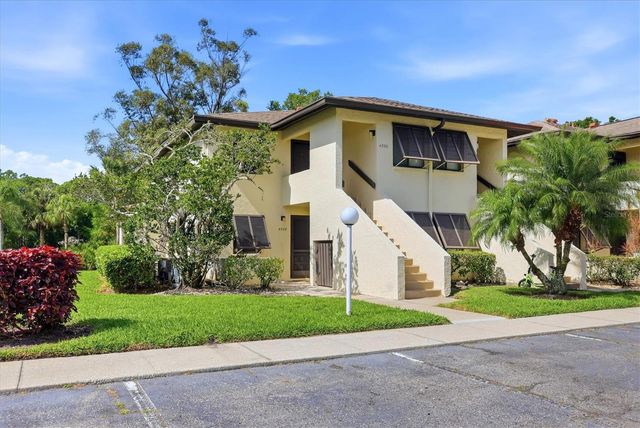 4528 LONGWATER 35, Sarasota, FL 34235