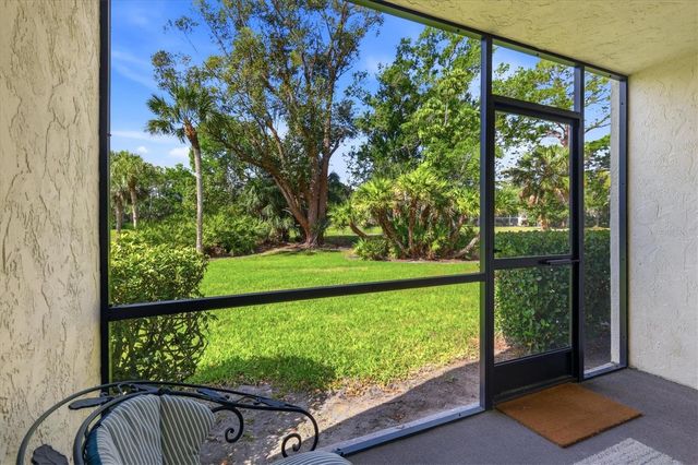 4528 LONGWATER 35, Sarasota, FL 34235