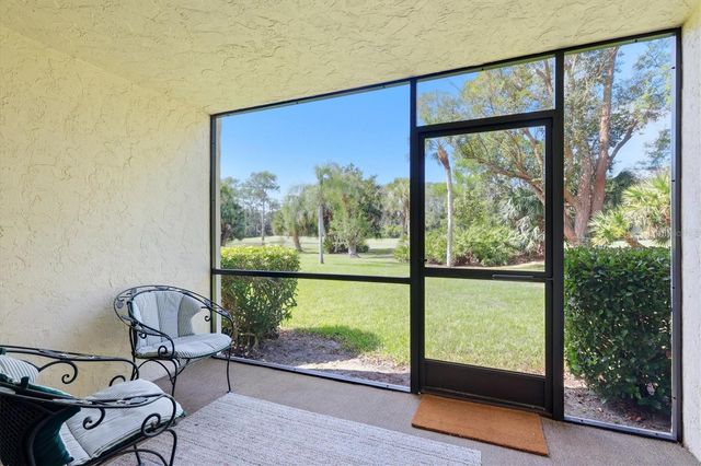 4528 LONGWATER 35, Sarasota, FL 34235