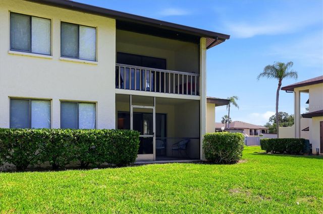 4528 LONGWATER 35, Sarasota, FL 34235