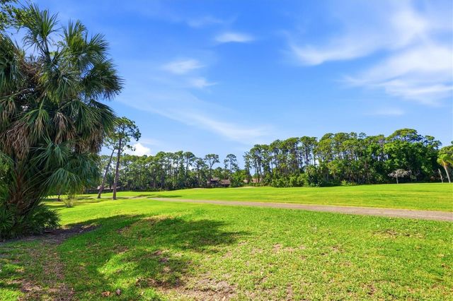 4528 LONGWATER 35, Sarasota, FL 34235