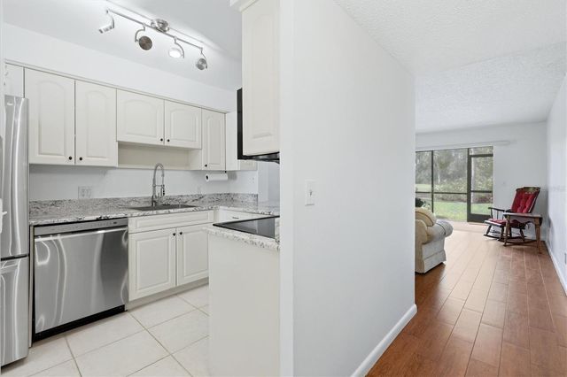 4528 LONGWATER 35, Sarasota, FL 34235