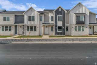 2732 S ALLISON WAY #214, Syracuse, UT 84075