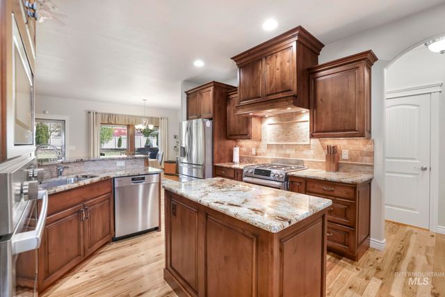 600 Sun Terrace Dr, Twin Falls, ID 83301