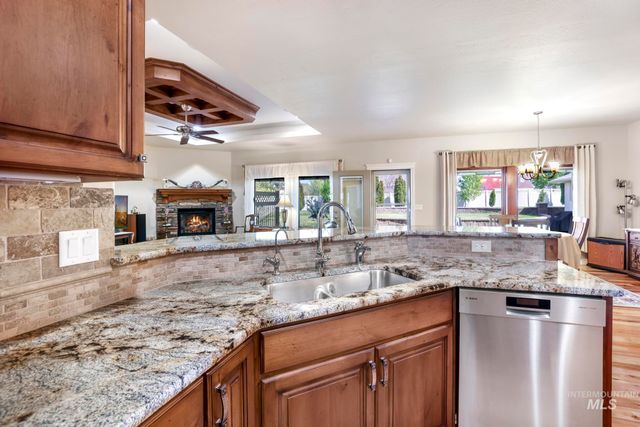 600 Sun Terrace Dr, Twin Falls, ID 83301