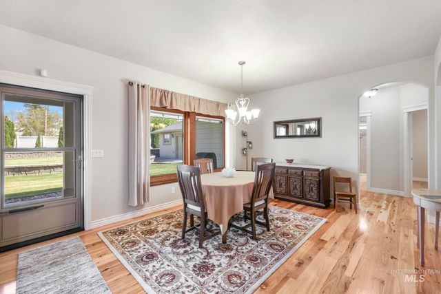 600 Sun Terrace Dr, Twin Falls, ID 83301