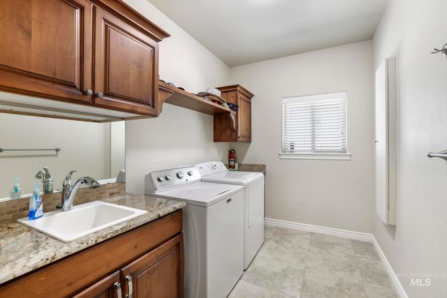 600 Sun Terrace Dr, Twin Falls, ID 83301