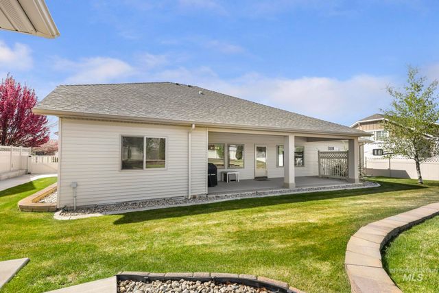 600 Sun Terrace Dr, Twin Falls, ID 83301