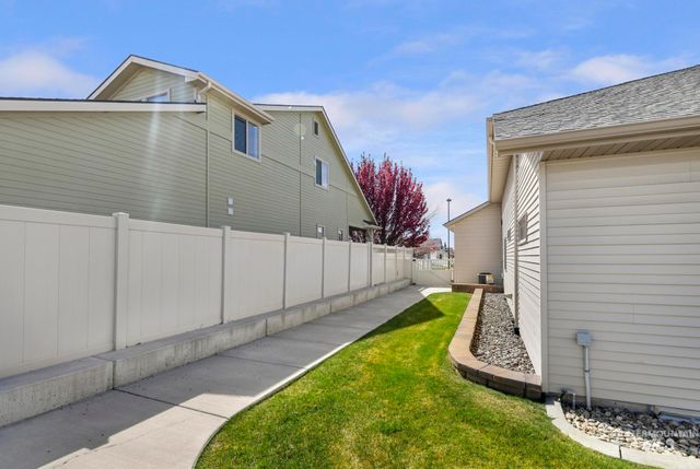 600 Sun Terrace Dr, Twin Falls, ID 83301